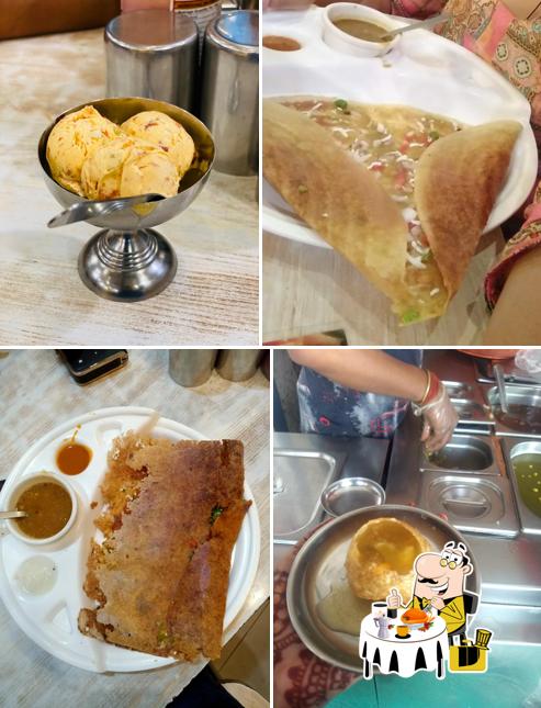 Food at Raju Fast Food