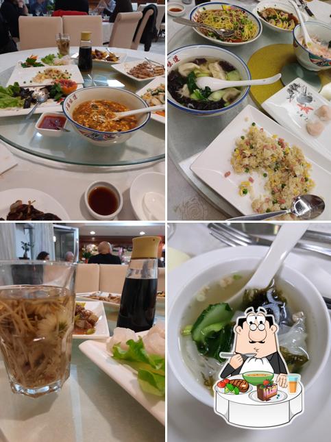 Zuppa calda e acida al RISTORANTE XIANG GE LI