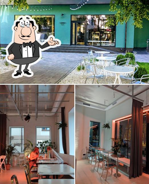 Installez-vous à l'une des tables de Salyut