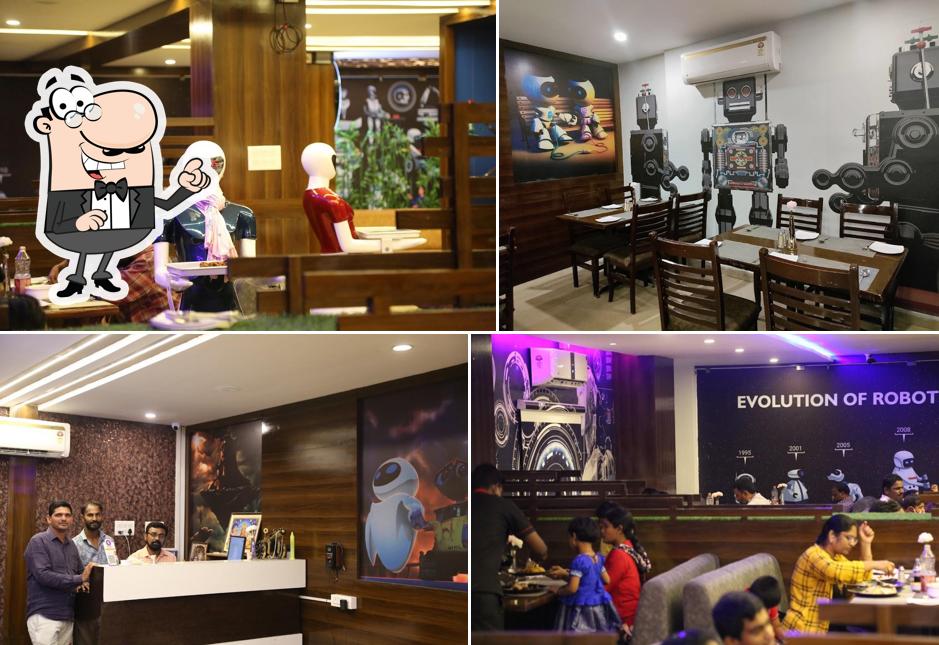 VAMSHI'S ROBOT RESTRAUNT