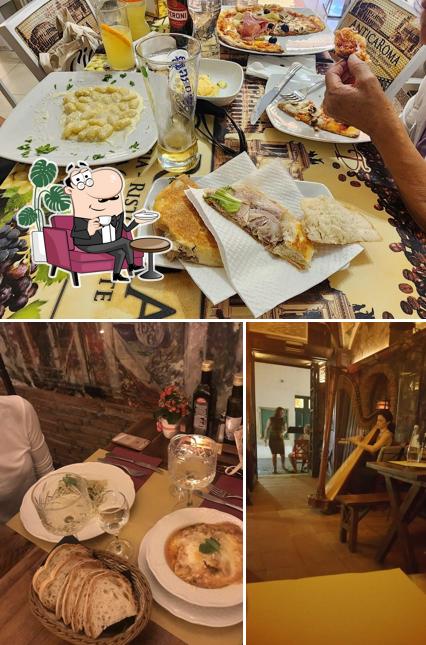 Dai un'occhiata agli interni di Ristorante Là