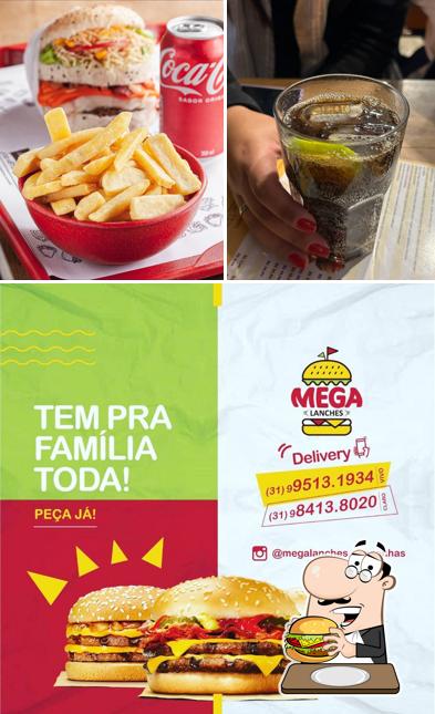 Hambúrguer em Mega Lanches