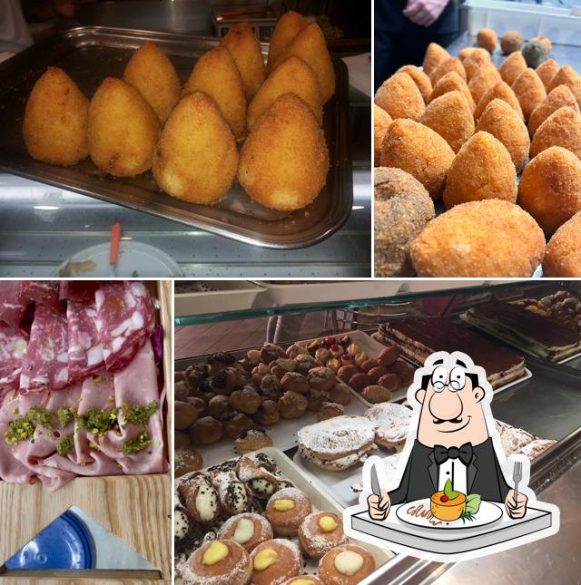 Cibo al Bar San Francesco...gelateria...pasticceria...tavola calda