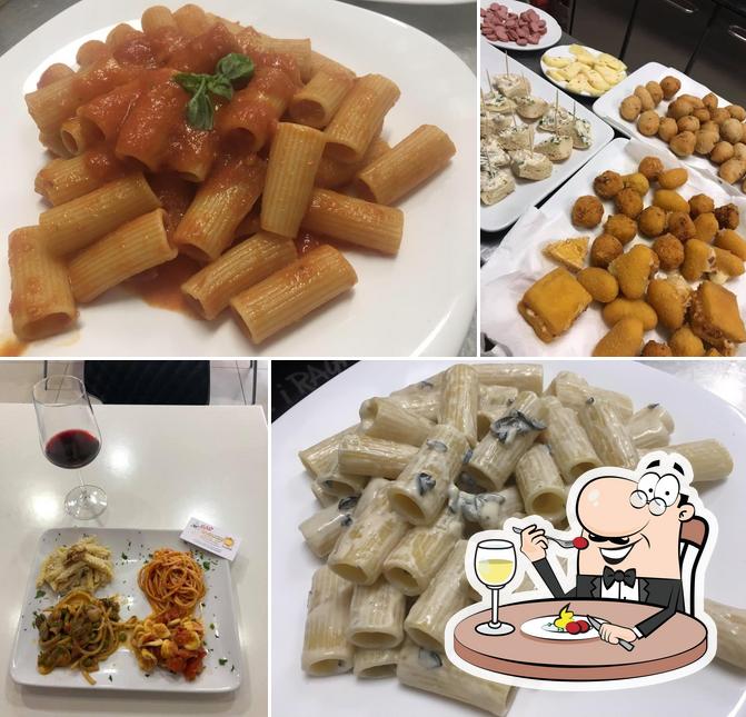 Cibo al Bar I ragazzi del sole 2zero20 di Emanuela Bellissimi