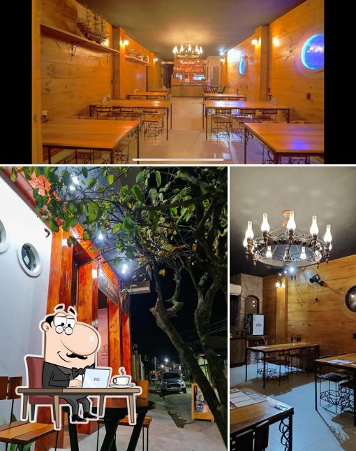 O interior do Caravelas/O Rei Das Coxinhas