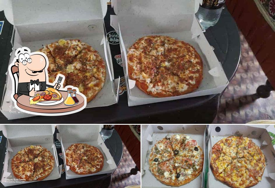 Pick different types of pizza