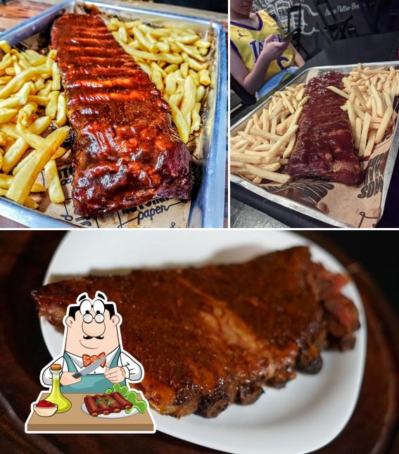 Costelas de porco em Mangue Steak e Pub
