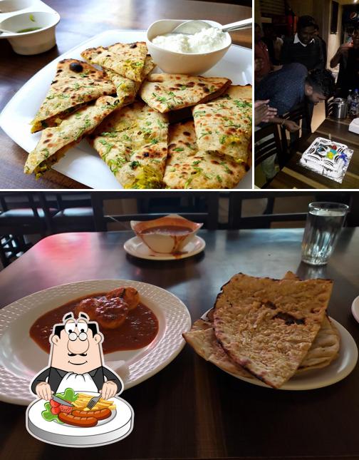 The image of Vikram RESTO BAR’s food and dining table