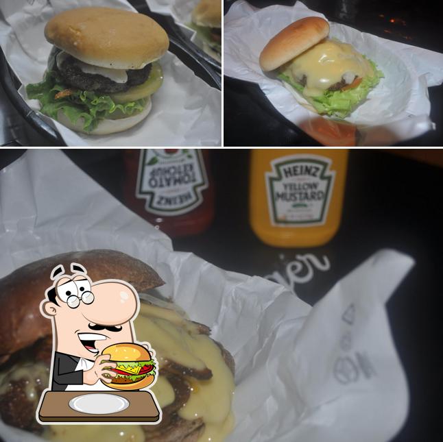 Hambúrguer em Cheff Restaurante / Churrasco na Brasa / Restaurante no Quilo / Selff Service /Disk Marmita