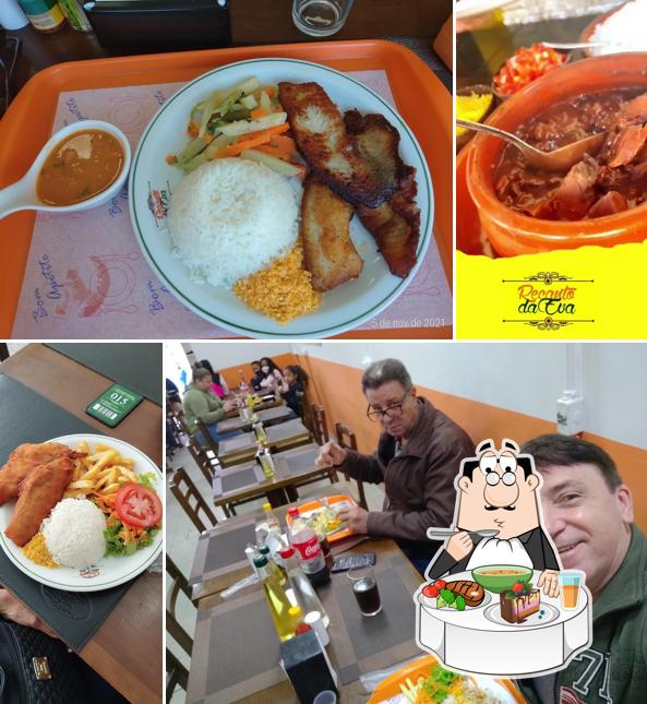 Sopa quente e azeda picante chinesa em Restaurante Recanto da Eva