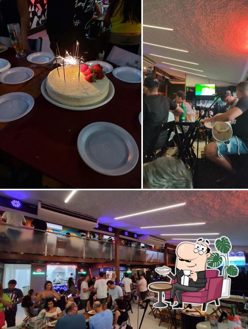 O interior do Tô a Toa Bar C7