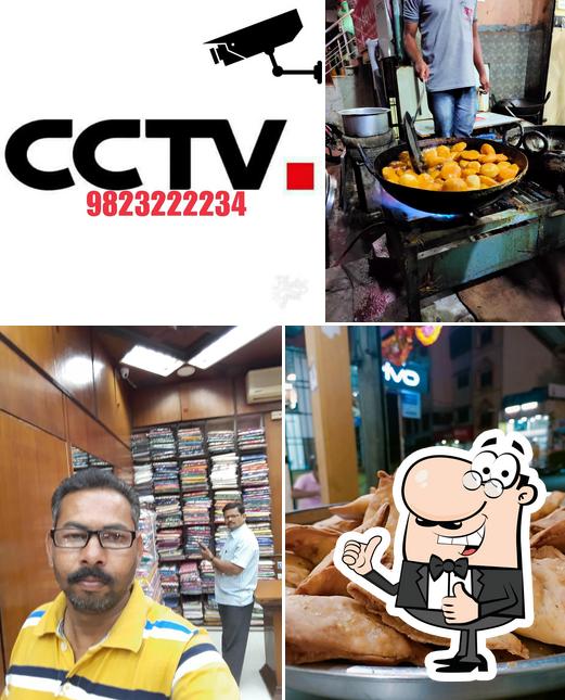 Shraddha Chat Bhandar