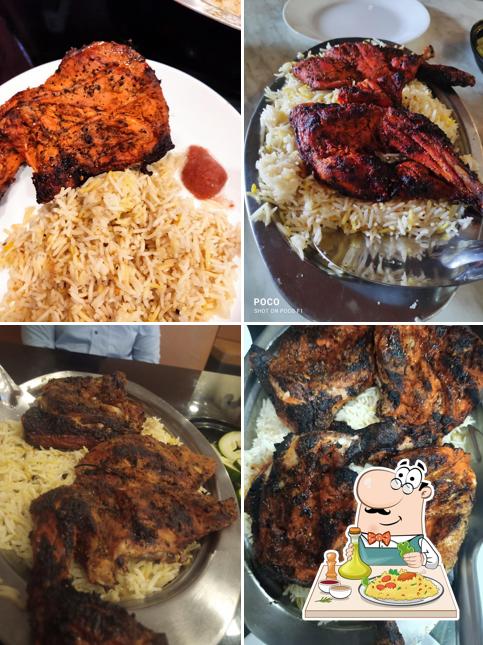 Tandoori chicken at Ajfaa Kuzhimanthi