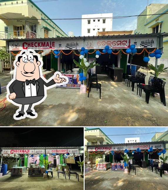 Check out how CHECKMATE THE DESI DHABA looks inside