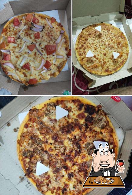Pick different kinds of pizza