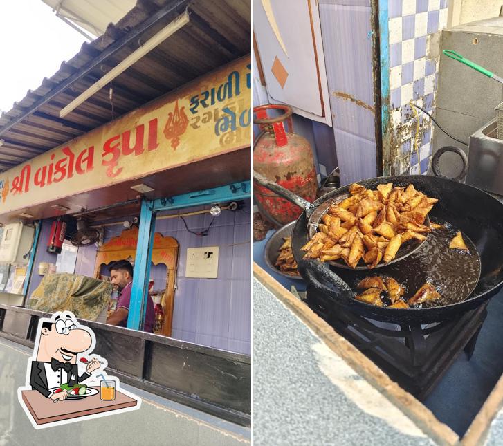 Meals at Vakol Krupa Samosa Centre