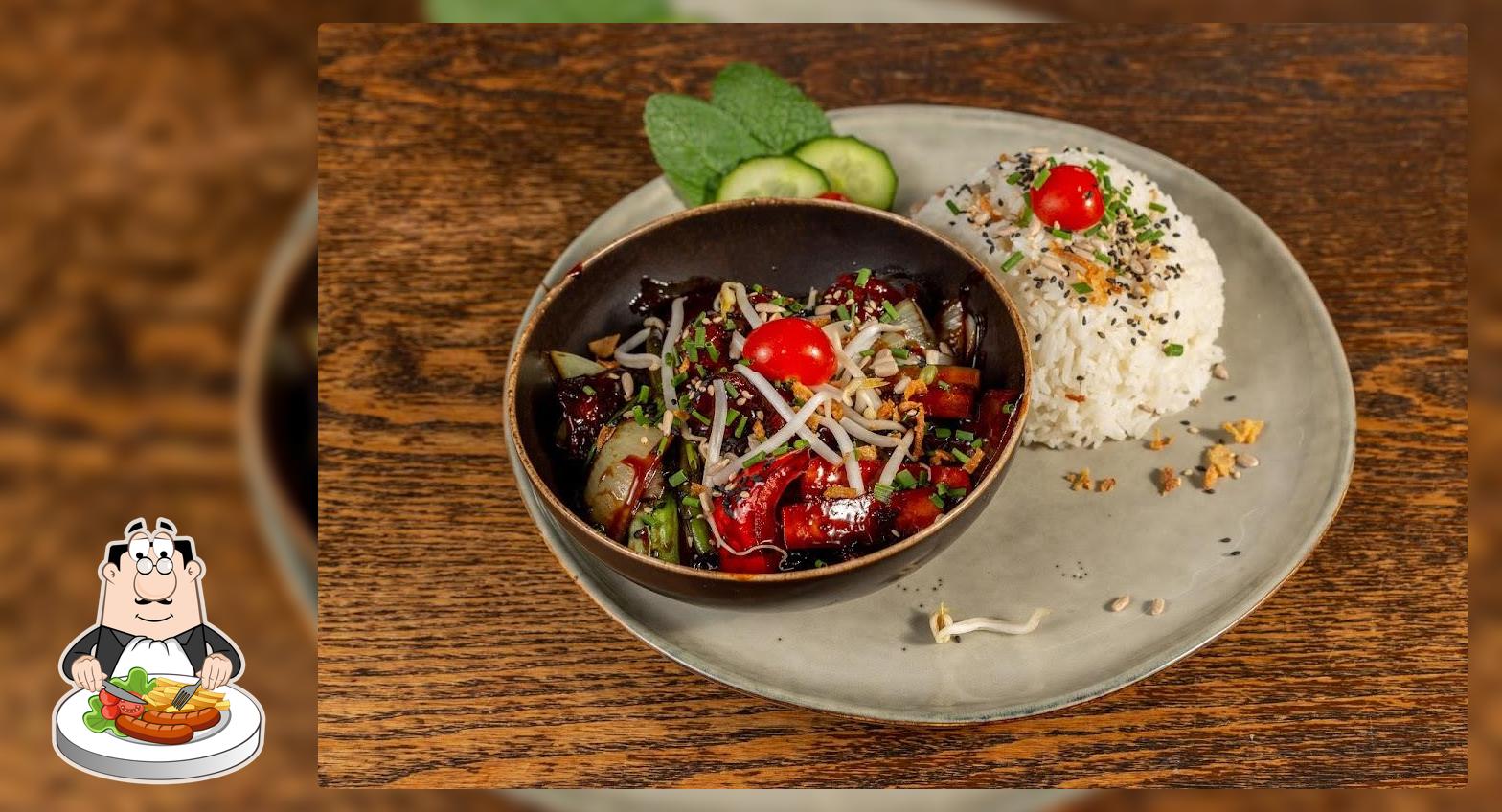 Restaurant Mr.Tenzin. Momos, Sushi & More