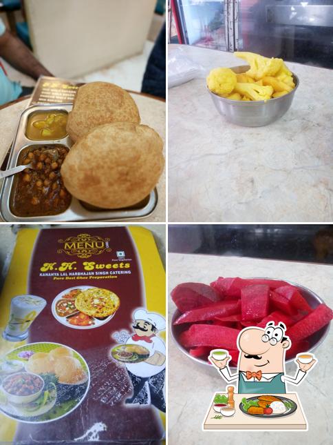 Kanahya lal Harbhajan singh - Best Desi Ghee Poori Best Sweet Shop in Amritsar Top Desi Ghee Poori