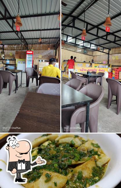 The image of Patel Omlet Centre’s interior and food