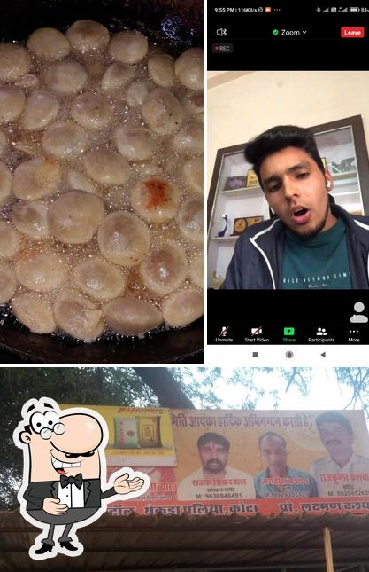 Look at this picture of Kashyap Tea Stall and kadi kachori center