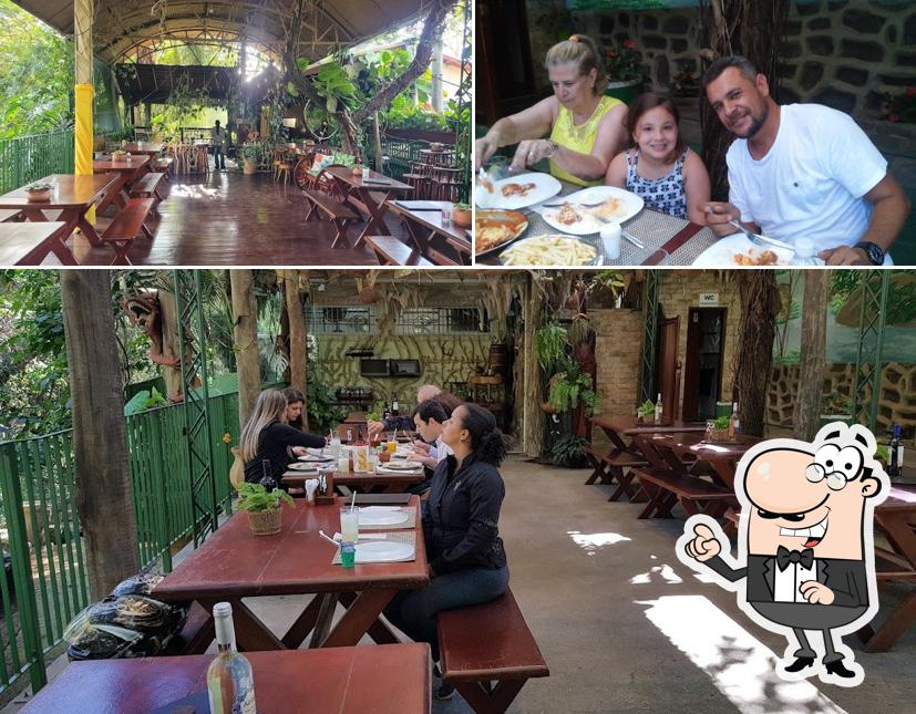 O interior do Restaurante Riacho Doce