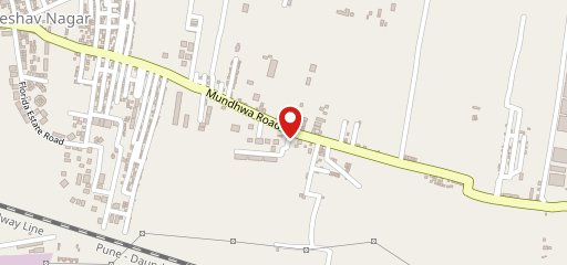 D Hut pizza and burger on map