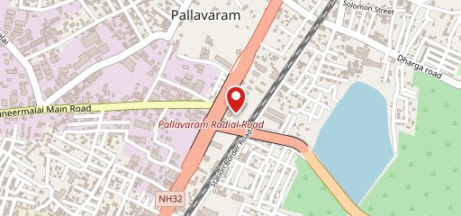 Hotel Junior Kuppanna on map