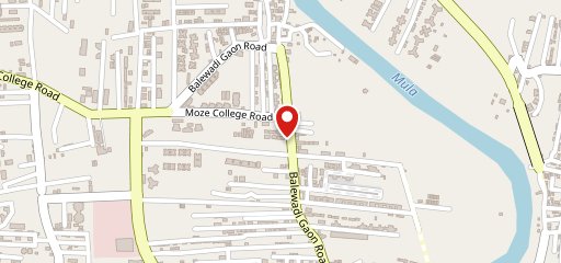 Nik's street cafe on map