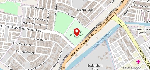 Qlub House by Eleven Course on map