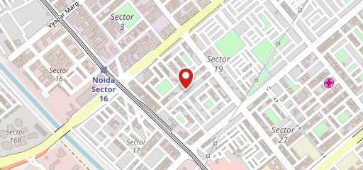 Royal Food corner on map