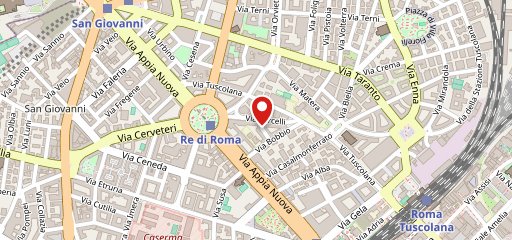 Schietto cucina alla mano sulla mappa