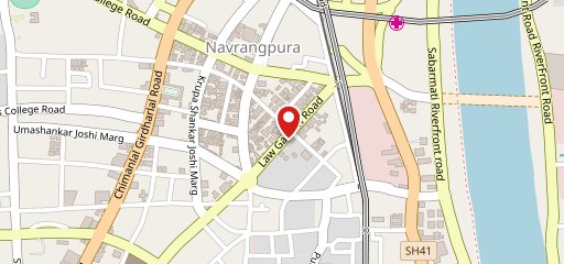 Subway Navrangpura on map