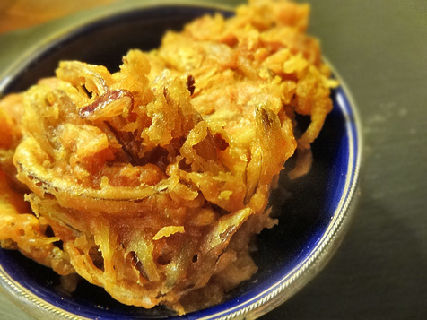 Onion bhajis